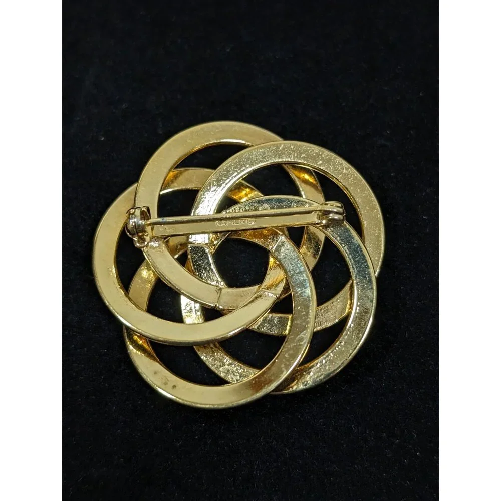 Vintage Napier Gold Tone Open Metal Work Knot Round‎ Pin Brooch